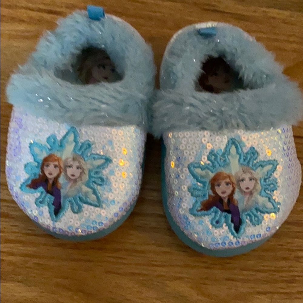 Frozen slippers